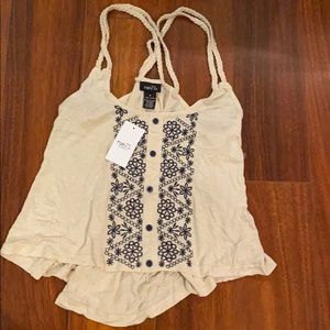 🥶 3 for $20!! 🥶 Tank